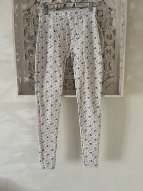 Frankie's Bikinis Cream Ribbed Floral Pajama Leggings with Blue Print